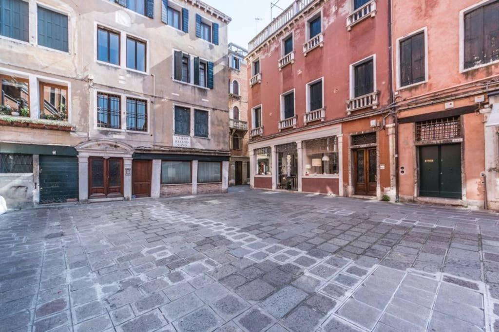 Rialto Apartment With Canal Grande View Venice Exterior photo